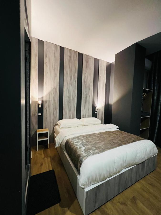 Colombia Apartments&Rooms Durres Ngoại thất bức ảnh