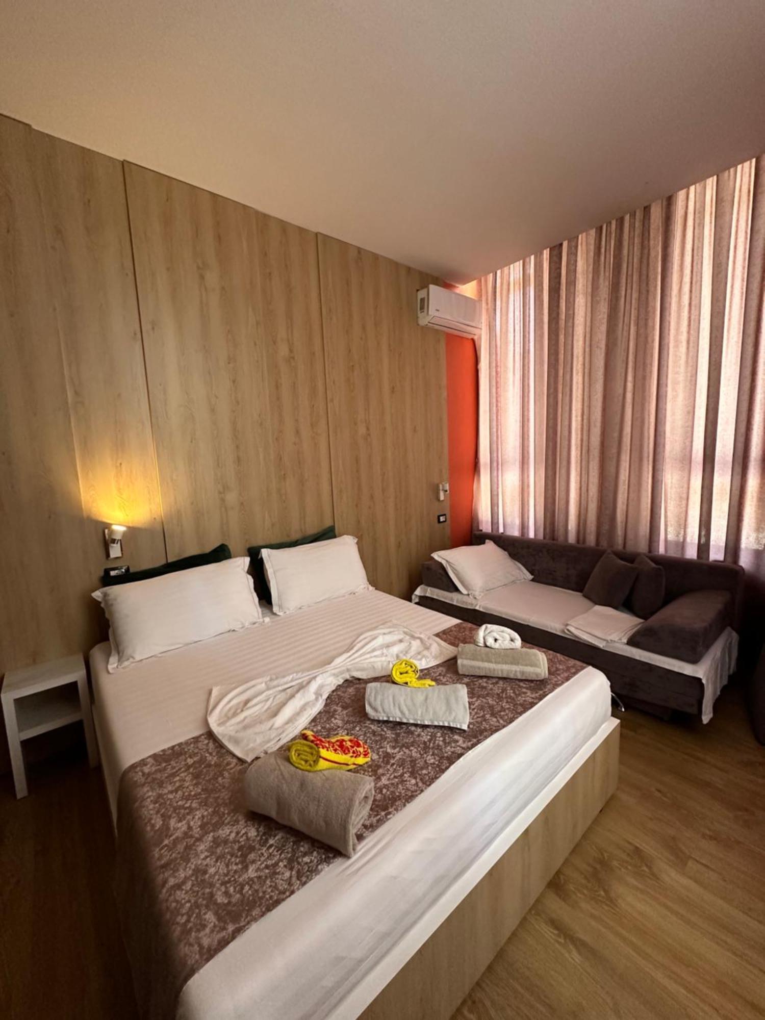 Colombia Apartments&Rooms Durres Ngoại thất bức ảnh